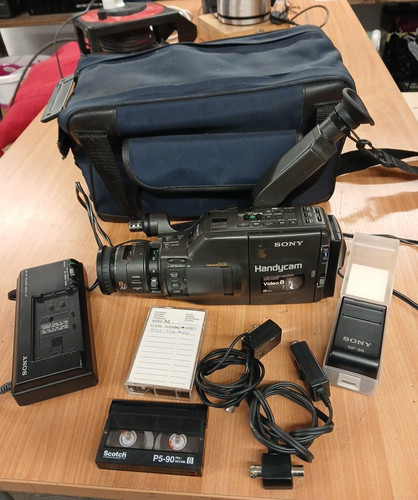 Sony handycam ccd f450e - sony, video